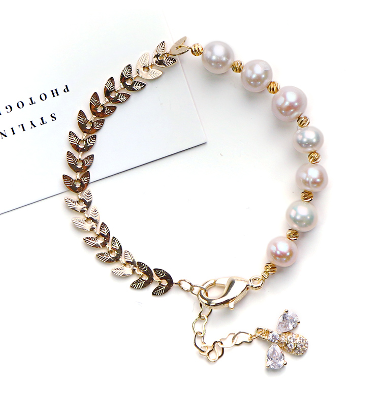 100% Nature Freshwater Pearl Bracelet Smile Charm Baroque Pearl Bracelet with 14K Gold Plating