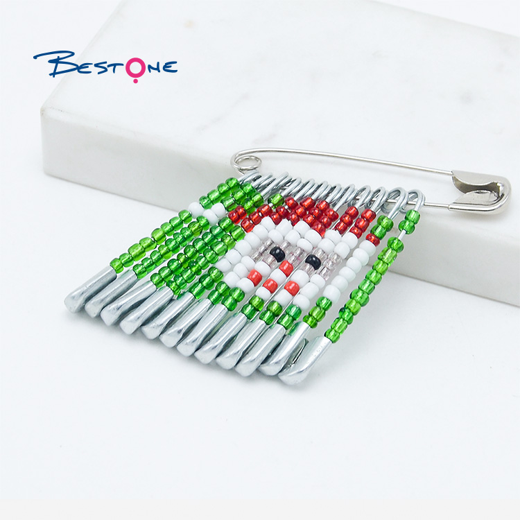 45x45mm Christmas Seed Beads Brooch Pin