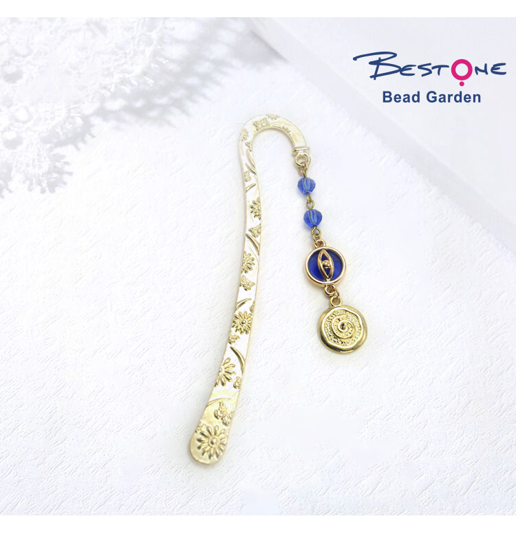 Zinc Alloy Handcrafted Bookmark with Alloy Charm and Glass Beads