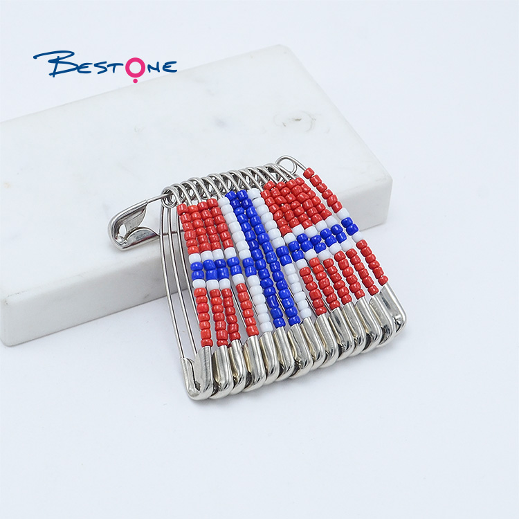 45x53mm Icelandic Flag Seed Beads Brooch Pin