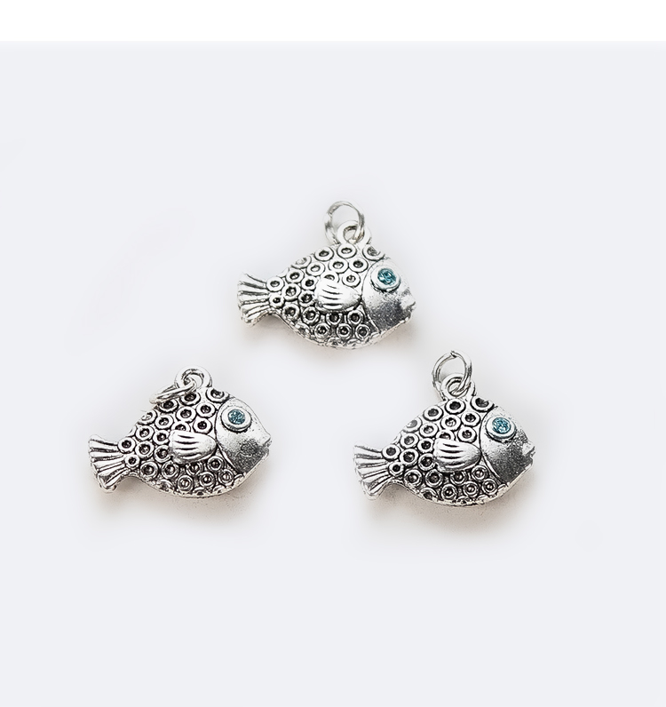 Fish w/Eyes Antique Silver Charm