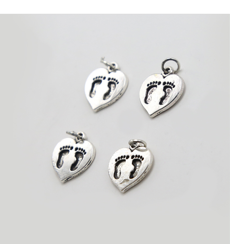 Heart w/Feet Antique Silver Charm