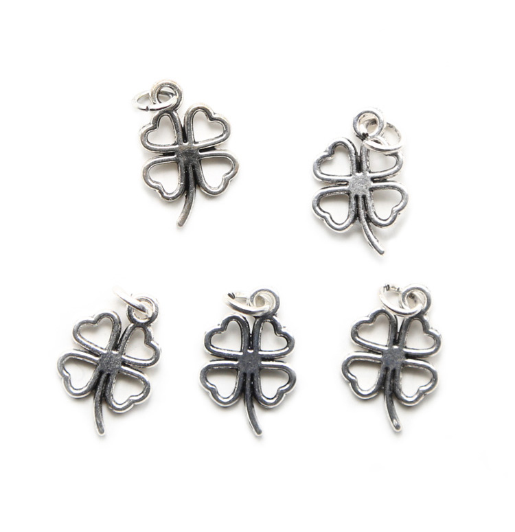 Clover Antique Silver Charm