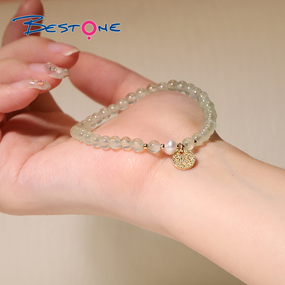 Bracelet - Green Garnit - Round bead 4mm- Pearl - Copper plated gold round piece pendant - Gold bead