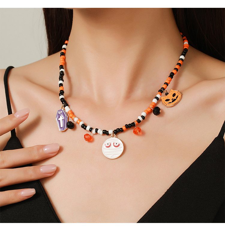 Halloween Beaded Pendant Necklaces – Spider, Pumpkin