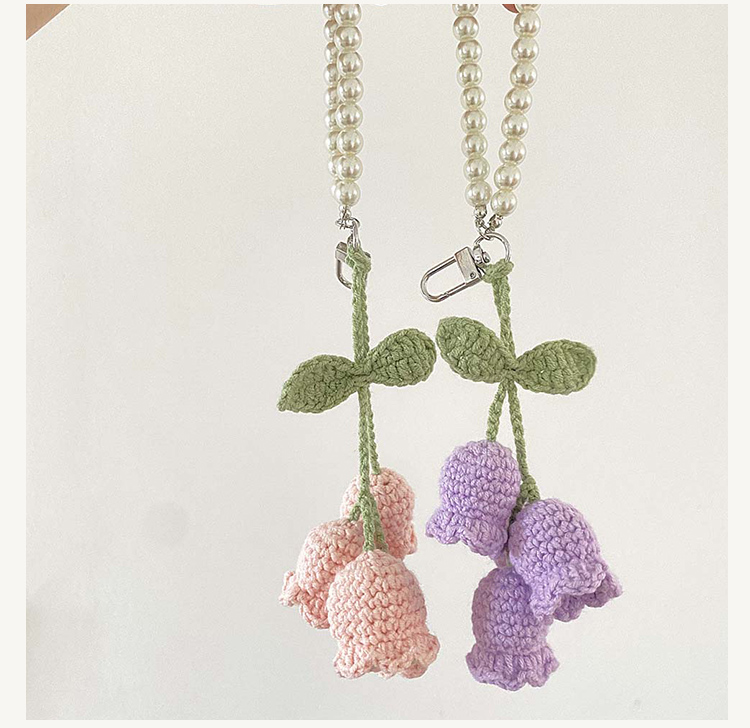 Crochet Lily of the Valley Keychain with 8mm Pearl Chain – Handmade 4 Flowers Bag Charm for Gifts