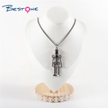 304 Stainless Steel Chain Saucerman Charms Necklace 304 Stainless Steel Chain Saucerman Charms Necklace