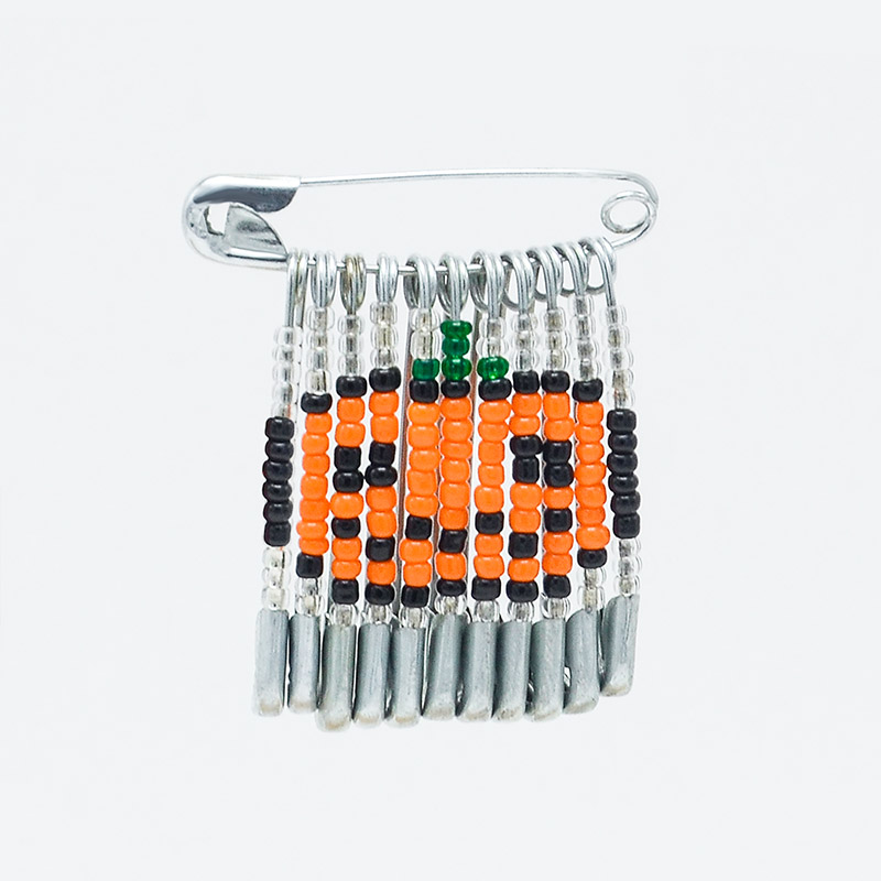 Wholesale Custom Hot Shape Fashion Halloween Seed Beads Brooch Pin for Women