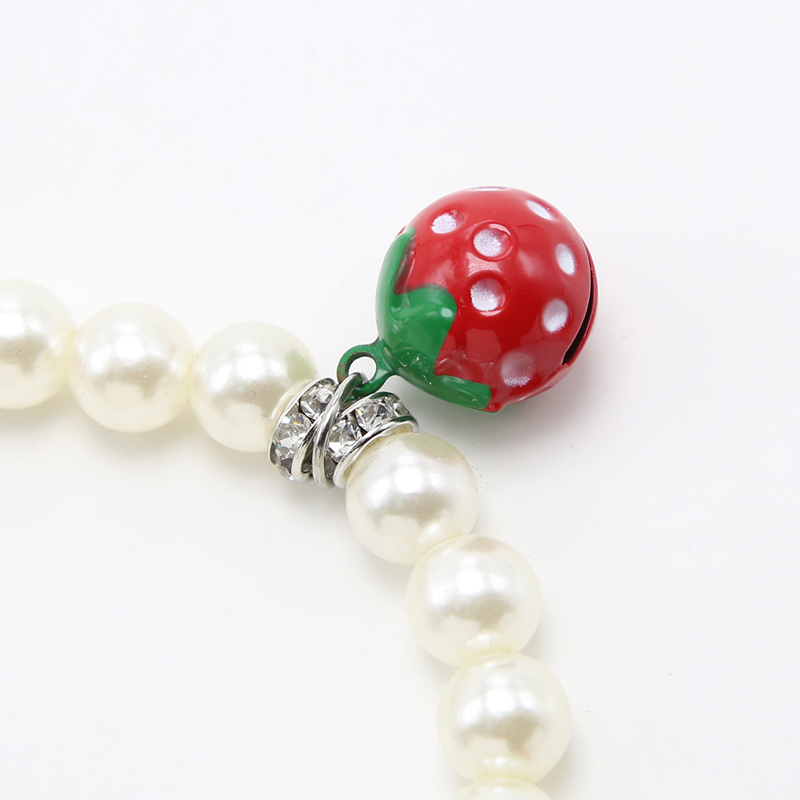 Imitation Pearl Pet Necklace Pet Choker with Strawberry Bell For Dog Cat Pet Jewelry Bead Jewelry