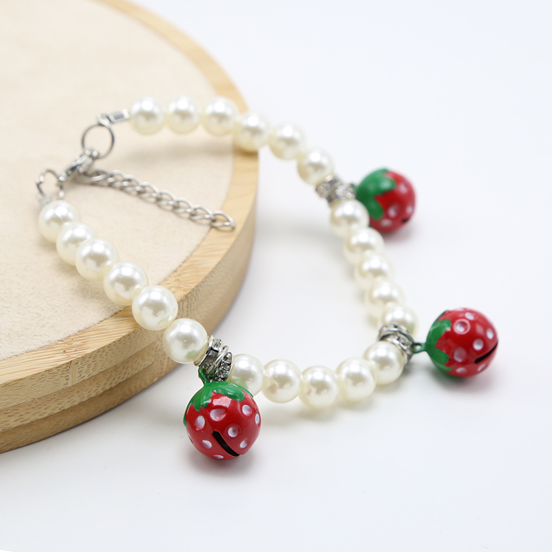 Imitation Pearl Pet Necklace Pet Choker with Strawberry Bell For Dog Cat Pet Jewelry Bead Jewelry