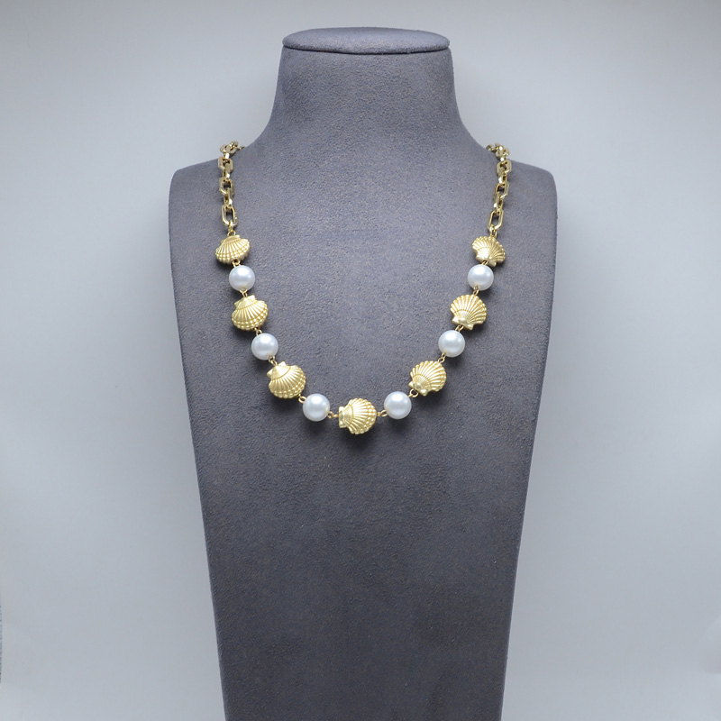 Pearl and Gold Shell Chain Necklace