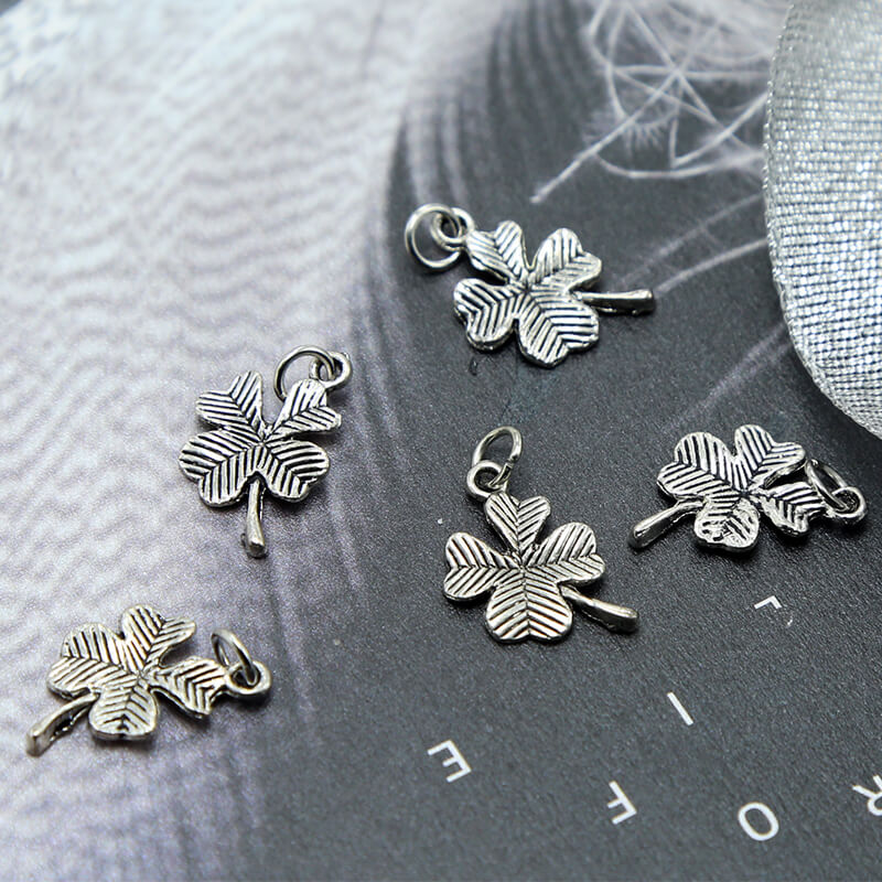 Leaf Clover Antique Silver Charm