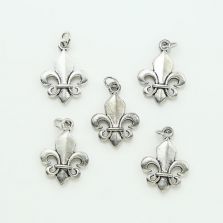 Fleur de lis Antique Silver Charm
