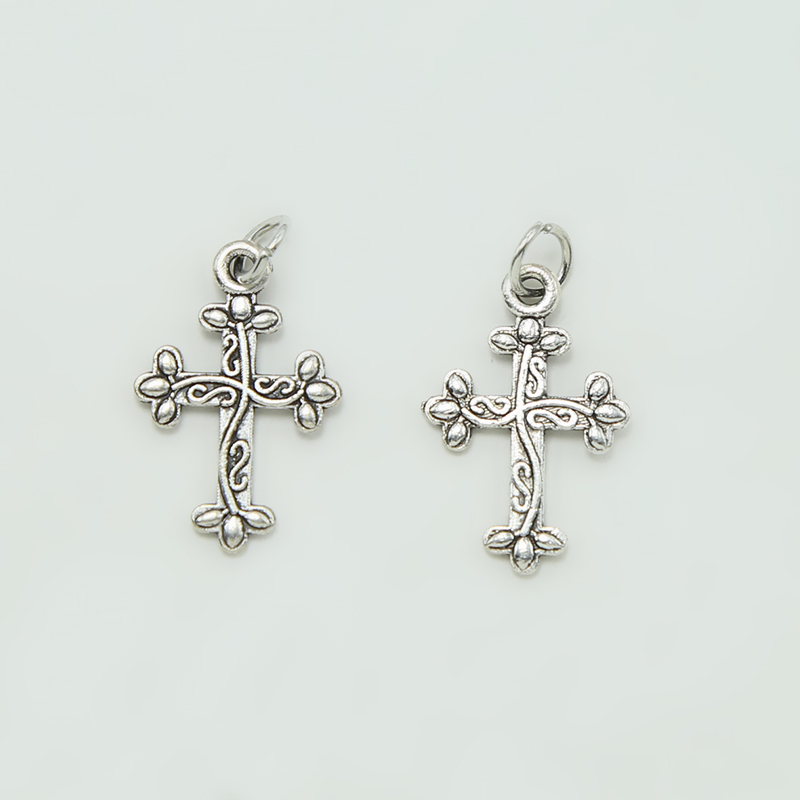 Sm.Cross Antique Silver Charm