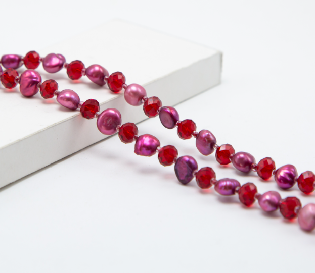 Choosing the Right Beads for Your Jewelry Design