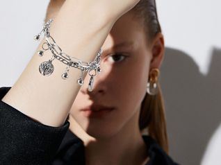 Does Stainless Steel Jewelry Turn Black?