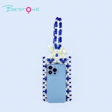 Mini Hollow Beaded Handbag – Blue & Purple – Handwoven Acrylic – 11.5×6×17cm – Chain Length 15cm Mini Hollow Beaded Handbag – Blue & Purple – Handwoven Acrylic – 11.5×6×17cm – Chain Length 15cm